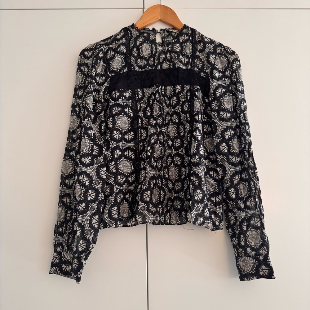 Alice + Olivia Black and White Geometric Blouse with Lace
